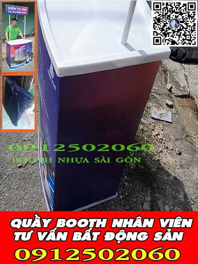 hình ảnh bên hông booth nhựa