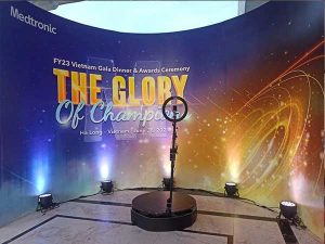 o-dau-cho-thue-buc-xoay-tron-quay-video-photoboth